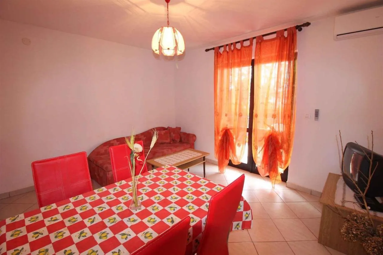 Apartment In Novigrad - Istrien 30330 Karpinjan